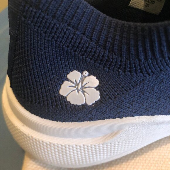 Tommy Bahama Golf navy blue mesh performance sneakers sz 7.5 - Picture 4 of 14